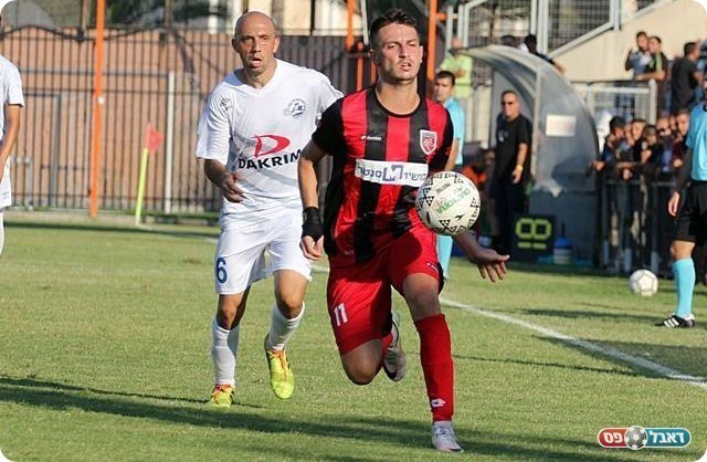 מישל רוס (לירן דורף)